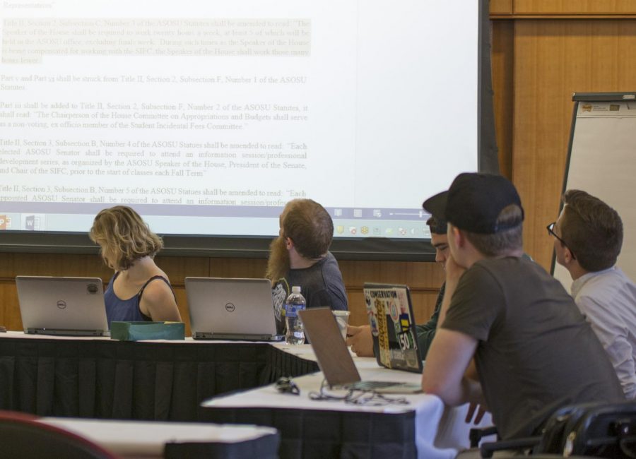 Members of the ASOSU Senate met Tuesday night to discuss and vote on JB-07.23. The Senate ultimately passed the bill on to the House of Representatives, who will vote Wednesday at 7 p.m.