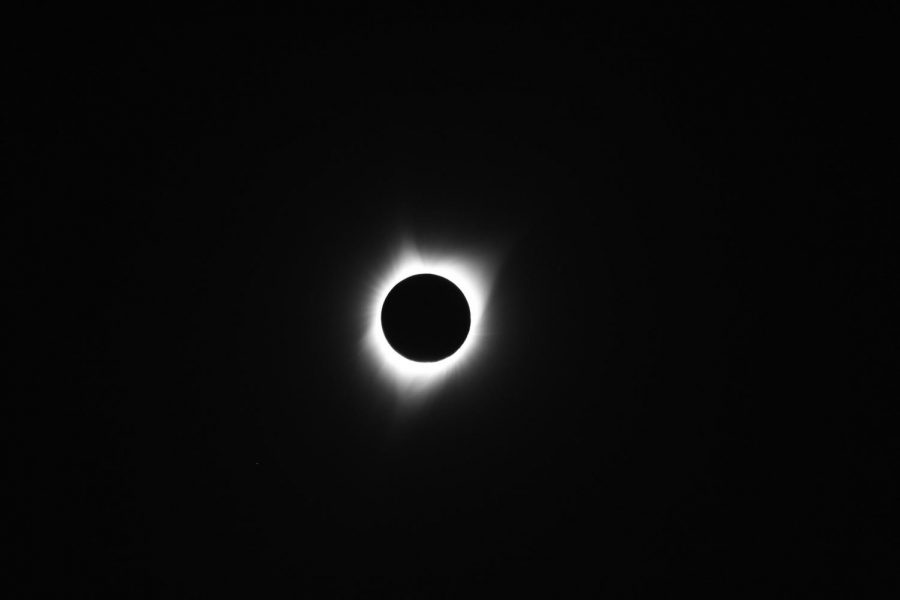 The moon completely obscures the sun in the August 21 total solar eclipse. For more Barometer photos from the eclipse, click here.