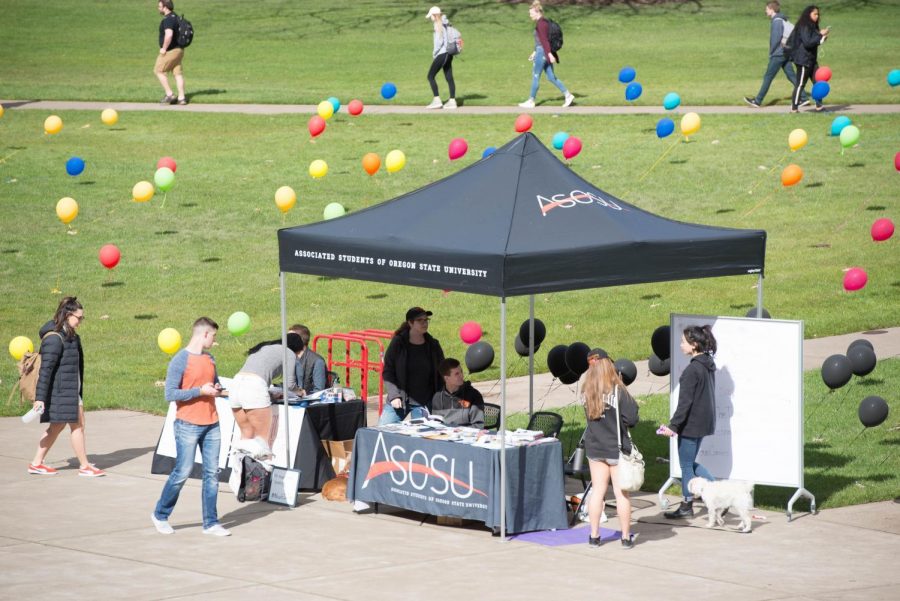 Associated Students of Oregon State University provided a table with informational materials and poster making supplies for students. 