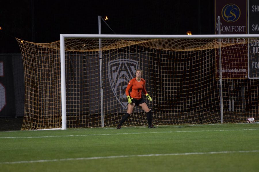 Oregon State Womens Soccer player Lindsay Lamont guards the goal during game on Oct. 4, 2018. 