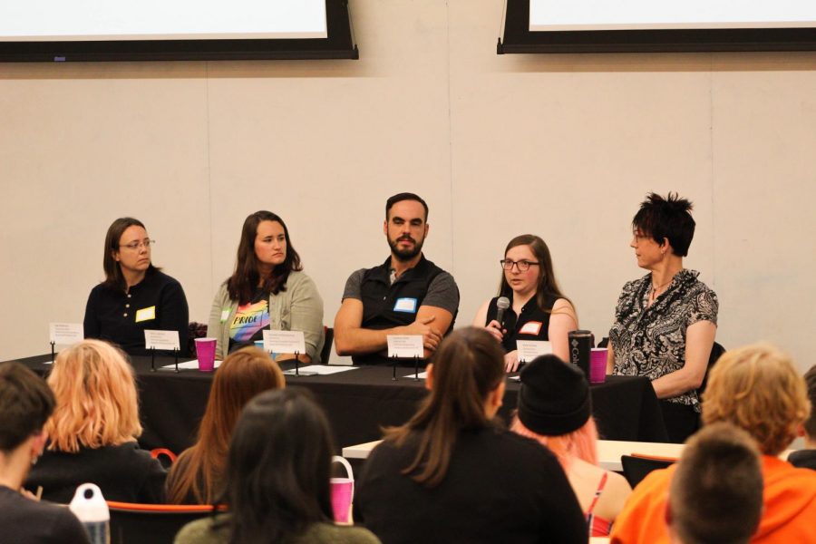 A+panel+composed+of+LGBTQIA%2B+OSU-affiliated+STEM+leaders+speak+out+about+their+experiences+coming+out+of+the+closet.%C2%A0
