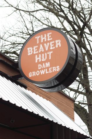 Beavers fall in the Corvallis Super Regional opener