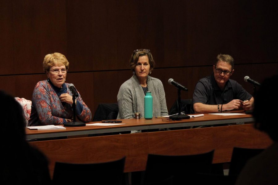 (left to right) Jane Lubchenco, Karen McLeod, and Steve Lundeberg discuss how scientists can effectively communicate their research to the news media during a Jan. 29 panel that took place in the Memorial Union Horizon Room. 