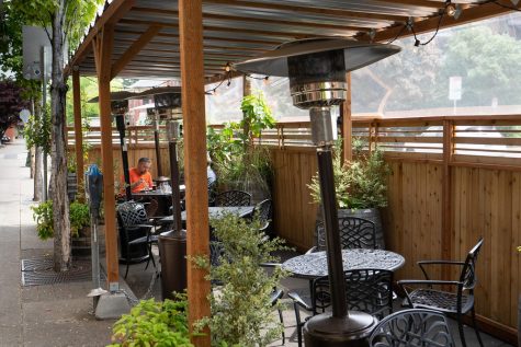 As outdoor seating has become more and more common in Corvallis, McMenamins on Monroe allows for a blend of social distancing with the feel of a restaurant that’s missed due to COVID-19 restrictions tightening in Benton County.