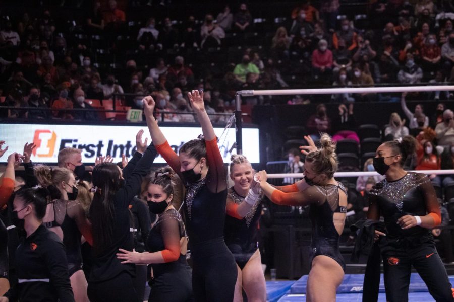 A photo gallery from this weekend in Oregon State sports. The Oregon State gymnastics team got their first win of the season, scoring a  195.550 against the San Jose State University Spartans (192.725) and the University of Washington Huskies (194.000) on Jan. 15, 2022 in Corvallis, Ore. 