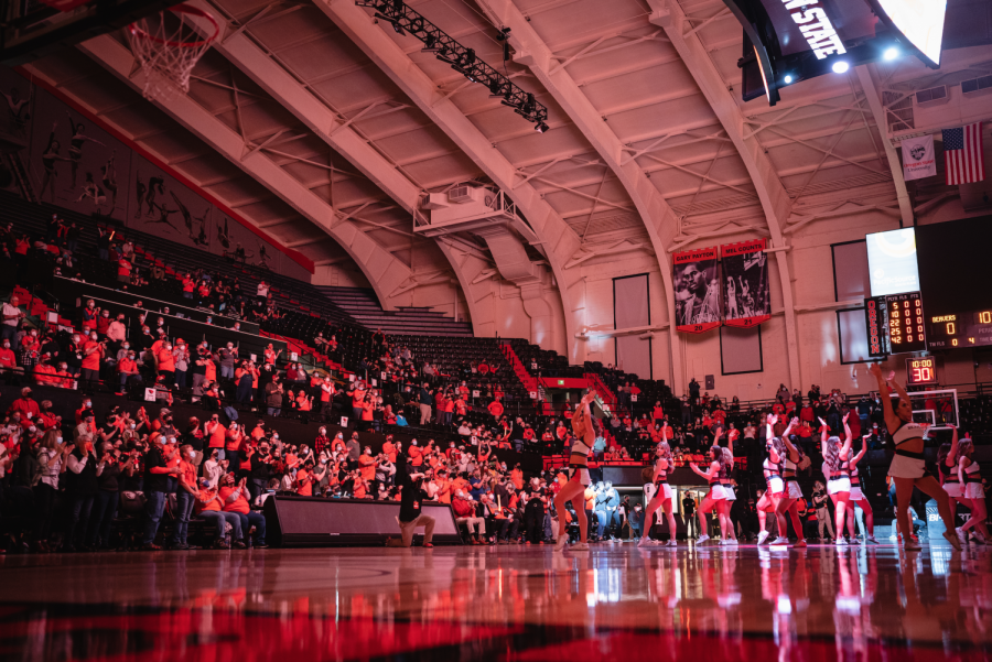 A photo gallery from this weekend in Oregon State sports. The Oregon State womens basketball team fought hard, but lost to the University of Arizona Wildcats by a score of 53-55 on Jan. 13, 2022 in Corvallis, Ore. 