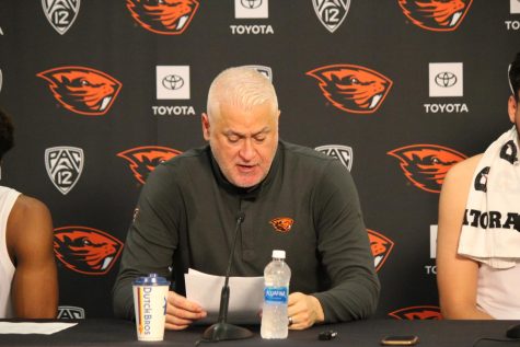 Head Oregon State mens basketball coach Wayne Tinkle addresses the media after a loss to the University of Washington Huskies on Jan. 10. OSU and UW have had various games postponed or cancelled due to their COVID-19 policies. 