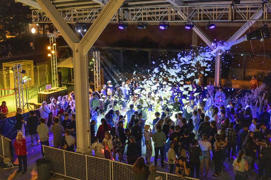 A crowd of Oregon State Students dance at the end of Summer Beaver Bash on Sept.
23 outside in the Student Experience Center Plaza. Two large cannons with UV foam were installed above the Student Experience Center Plaza that dispensed bubbly foam over the crowd to create an entertaining attraction.