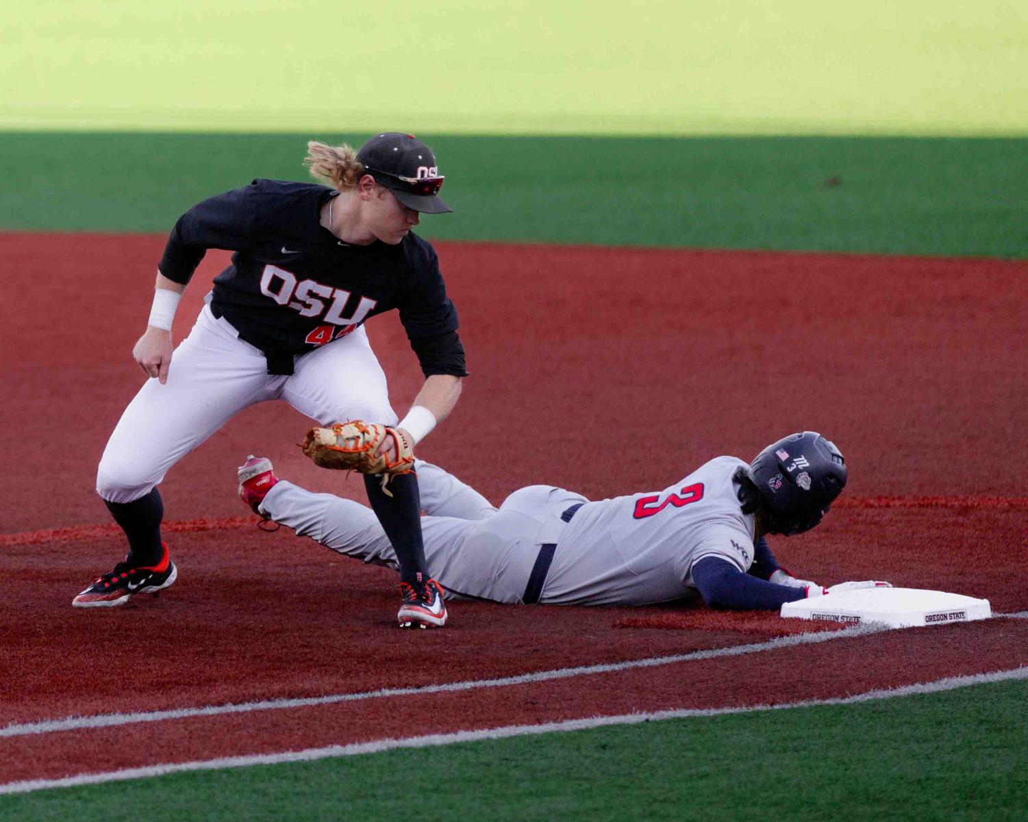 Oregon baseball falls 4-0 in fifth loss to No. 2 Oregon State