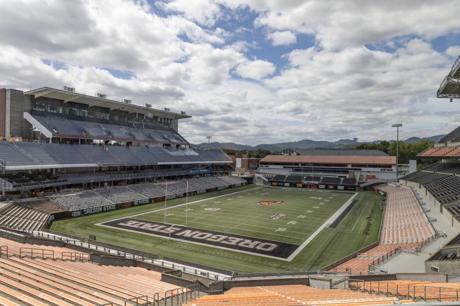 Reser+Stadium+at+OSU+on+May+23.+With+the+recent+construction+there+has+been+concerns+as+to+whether+or+not+this+will+impose+on+graduation%2C+however%2C+the+construction+is+not+expected+to+cause+any+significant+changes.