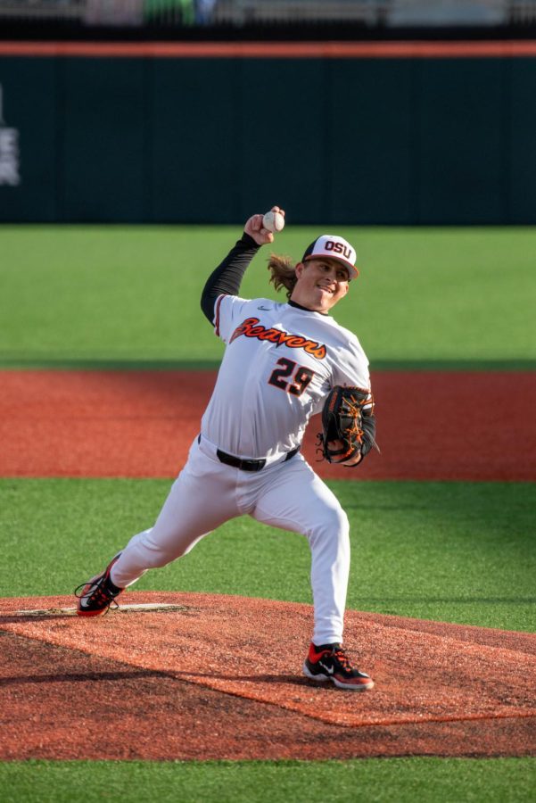 Right-handed pitcher Trent Sellers (#29) pitching against the University of California on March 24. Sellers retired 20 batters in a row against the Sam Houston State Bearkats in a 18-2 victory for the Beavers in the Baton Rouge Regional. 