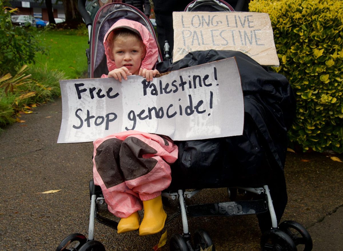 Free Palestine protest on Saturday, Nov. 4 in downtown Corvallis outside of the Benton County Courthouse.
