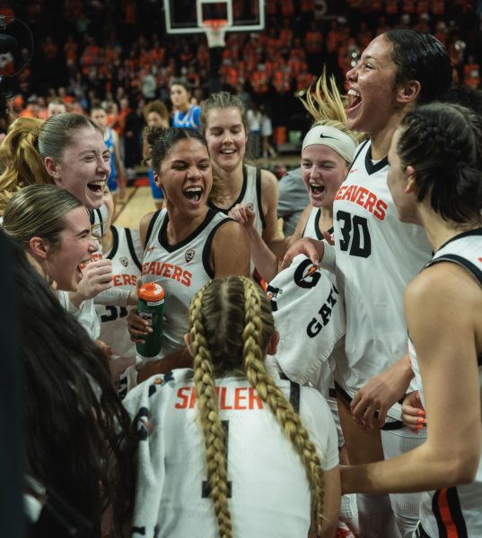 OSU WBB Team celebrates after Talia von Oelhoffen hit the game winning shot as time expired against UCLA in Gill Coliseum in Corvallis, Ore. on Feb. 16.