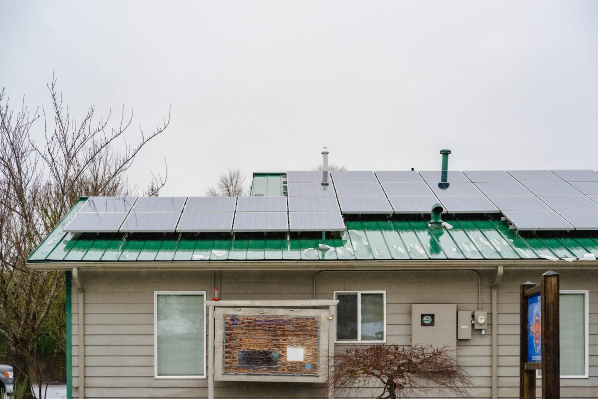 Solar+panels+on+Fire+Station+%234+located+on+365+SW+Tunison+Ave+on+January+18%2C+2024.