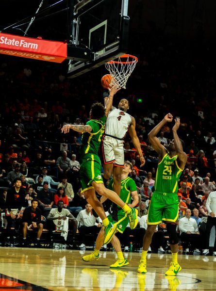 Dexter Akanno (#4) shoots to score at the men’s Oregon State University basketball game v. Oregon at Gill Coliseum on Feb. 17, 2024.
