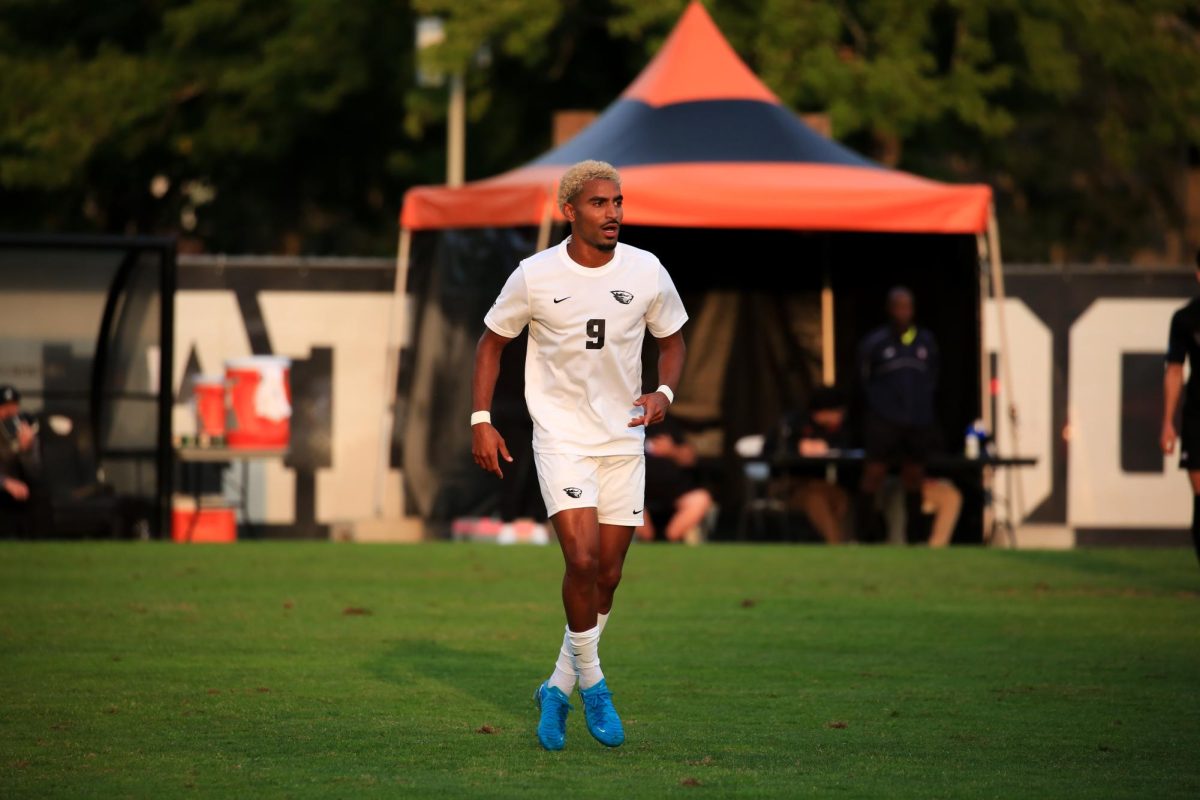 OSU Men’s soccer player, Ellis Spikner, has his eyes on the ball in a game against UC Irvine on August 22.