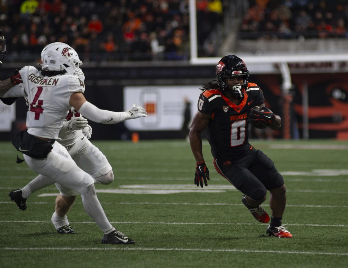 Running Back Anthony Hankerson makes a cut downfield against Washington State at Reser Stadium on Nov 23. Hankerson was a key piece in the Beaver rushing attack, accounting for 83 of their 170 yards in the win over the Cougars.