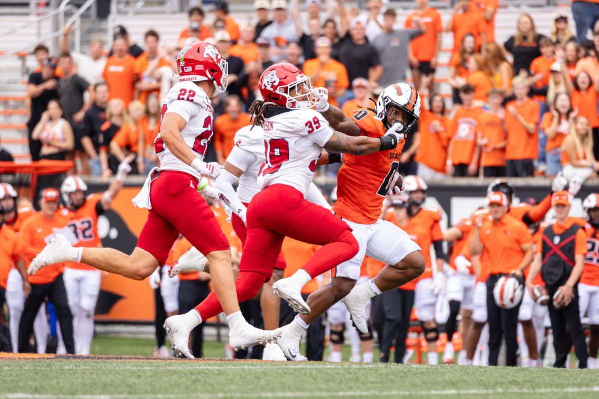 250906-TayaEtzell-FootballvsFresnoState-11