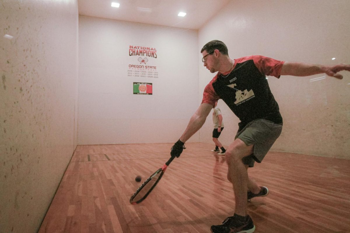 Cody Bouchette (right), former player and current Oregon State University assistant coach prepares to rip a shot for senior Tucker Elkins, on Jan. 25 at the Timberhill Athletic Club. The OSU Racquetball Club prepares for the National Championships at the end of March in Minneapolis.