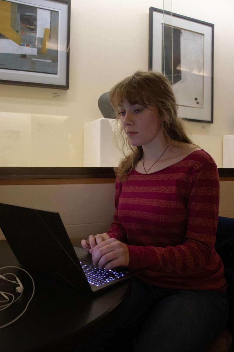 First-year Psychology student Eliza Bolten works on an assignment in the Memorial Union in January. Eliza plans on going to the Oregon State Career Center when it comes to finding internship opportunities.